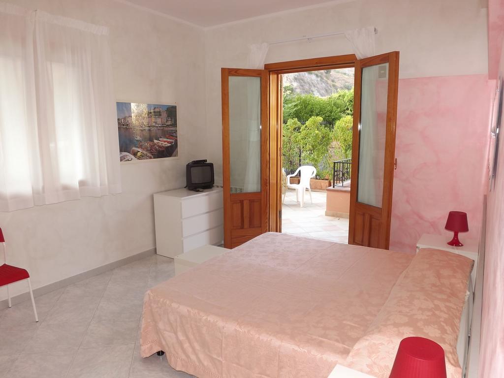 Villa Jovanna Letojanni Habitación foto